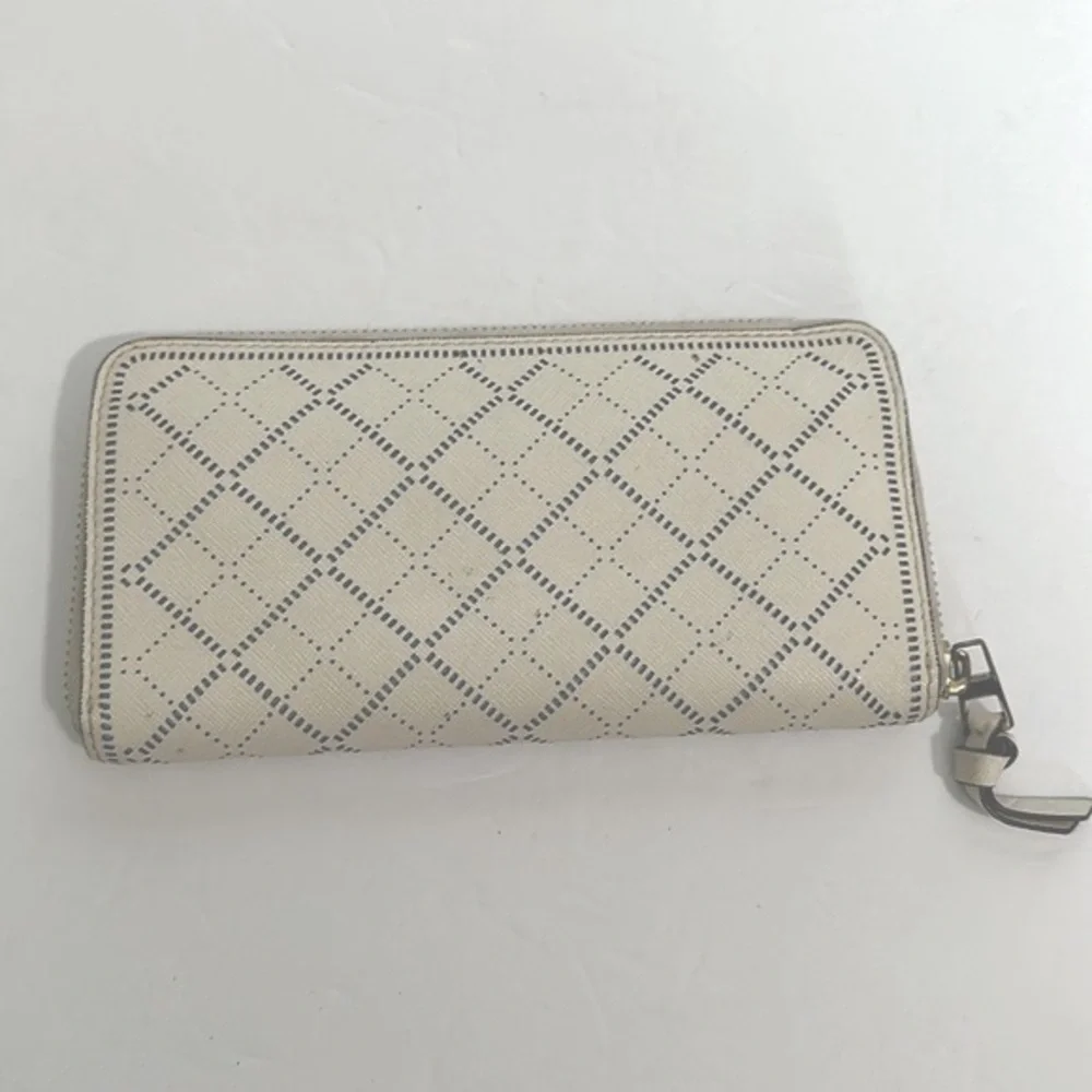 Tory Burch Beige Diamond Laser Cut Leather Zip Around Wallet cream and blue